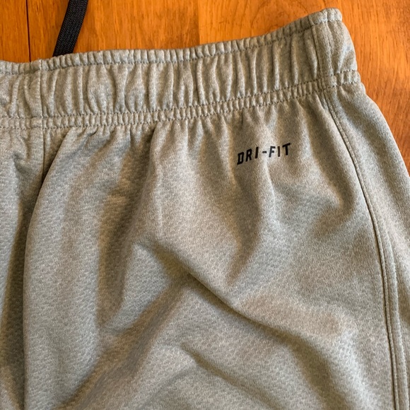Nike dri-fit sweatpants - Picture 7 of 8